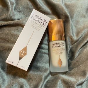 Charlotte Tilbury airbrush flawless foundation 2N